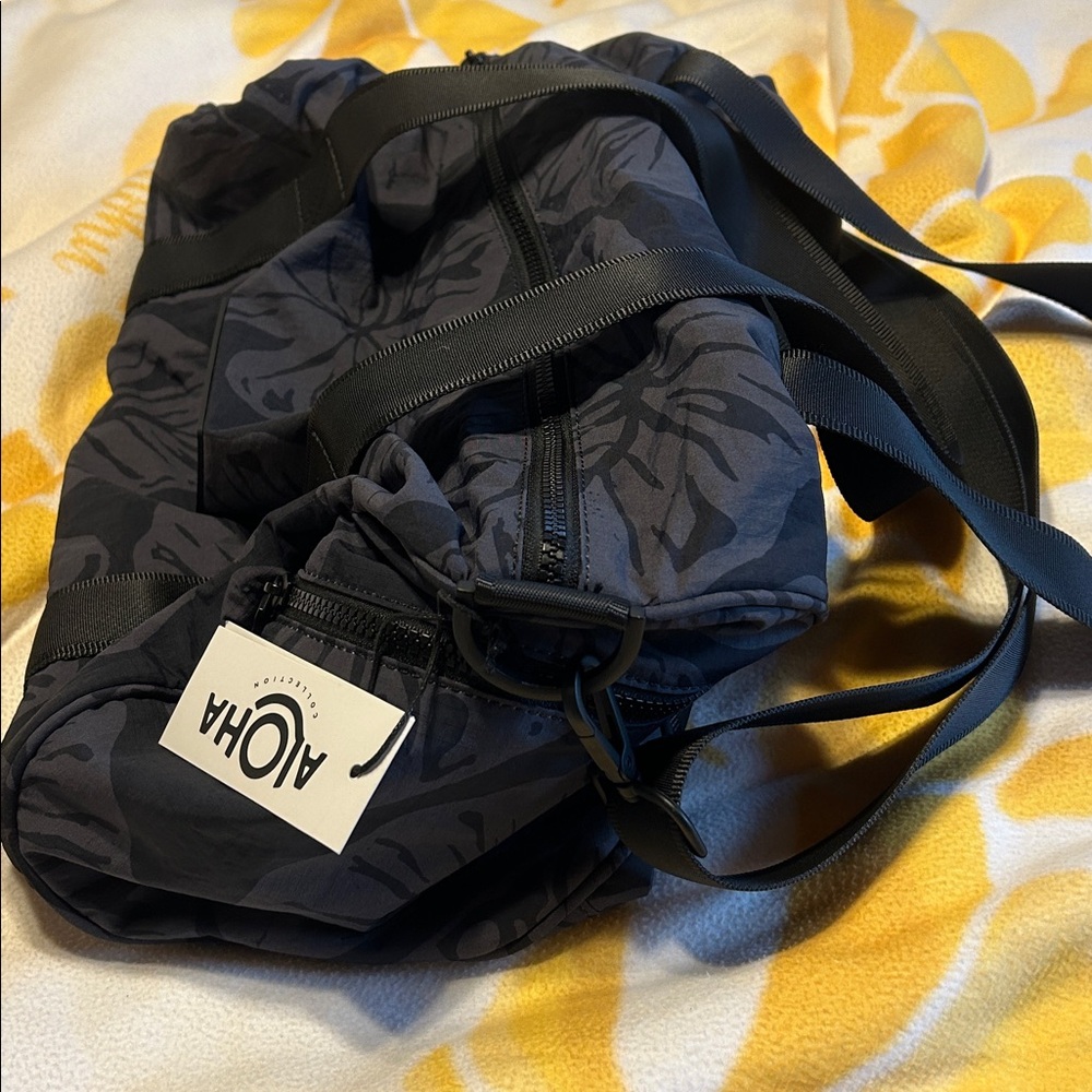 Aloha collection Kalo sporty duffle Bag - Picture 5 of 6